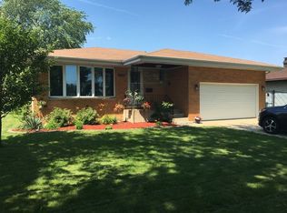 1332 W Holtz Ave, Addison, IL 60101