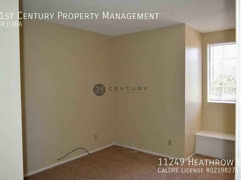 11249 Heathrow Dr — Photo 12