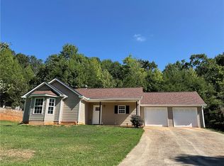 352 Beaver Creek Way, Cleveland, GA 30528