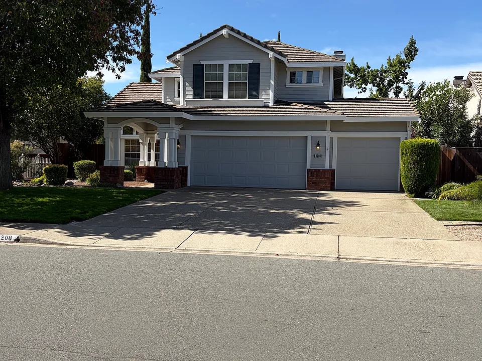 3208 Kodiak St