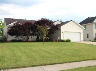 855 Knightsbridge Dr, Ravenna, OH 44266