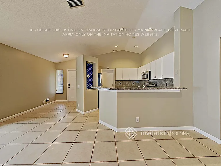 1380 Presidio Dr — Photo 7