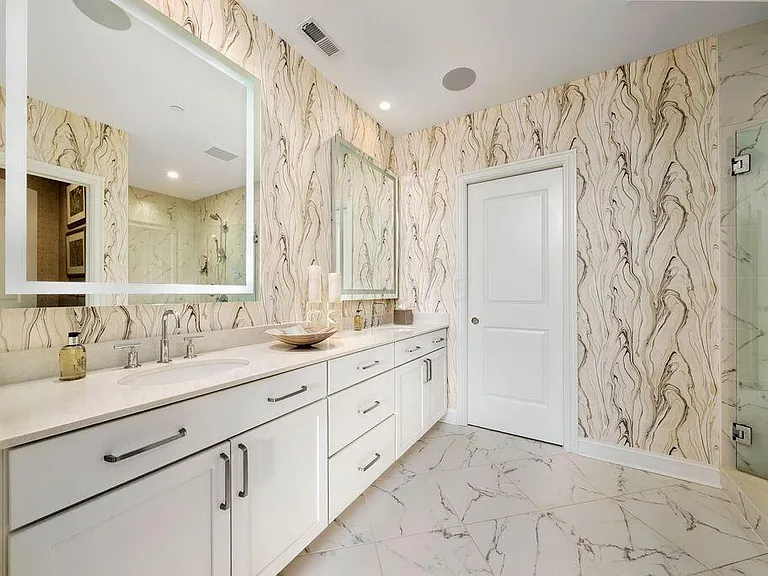 250 Spring St #1214 — Photo 17