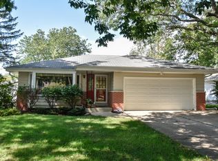 9724 W Palmetto Ave, Wauwatosa, WI 53222