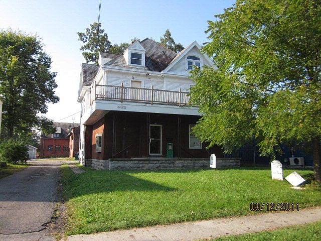 1st image of 463 E Center St