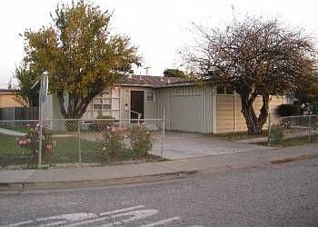 1st image of 476 Wisteria Dr