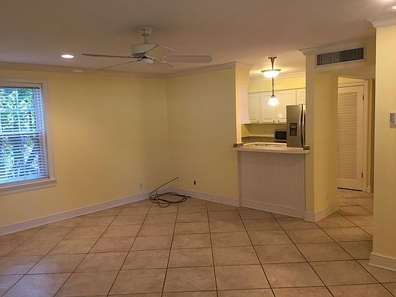 4th image of 3310 Washington Ave APT 1316