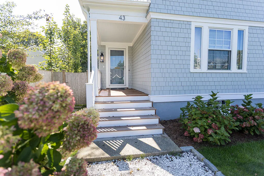 43 Red Cross Ave — Photo 4