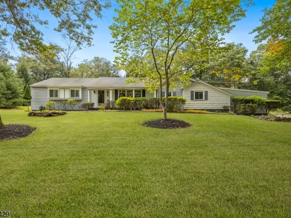 32 Oakland Dr, Readington Twp., NJ 08889