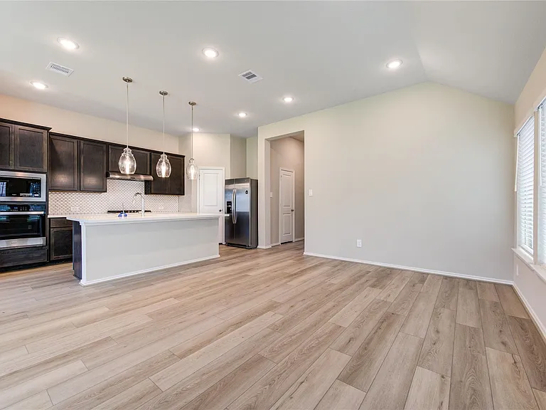9624 Mount Brewer Ln — Photo 18