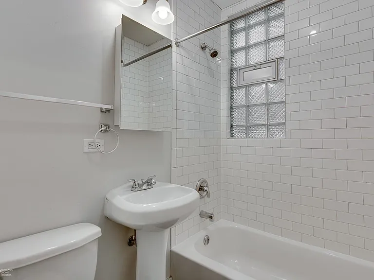 2525 N Wayne Ave #2R — Photo 11