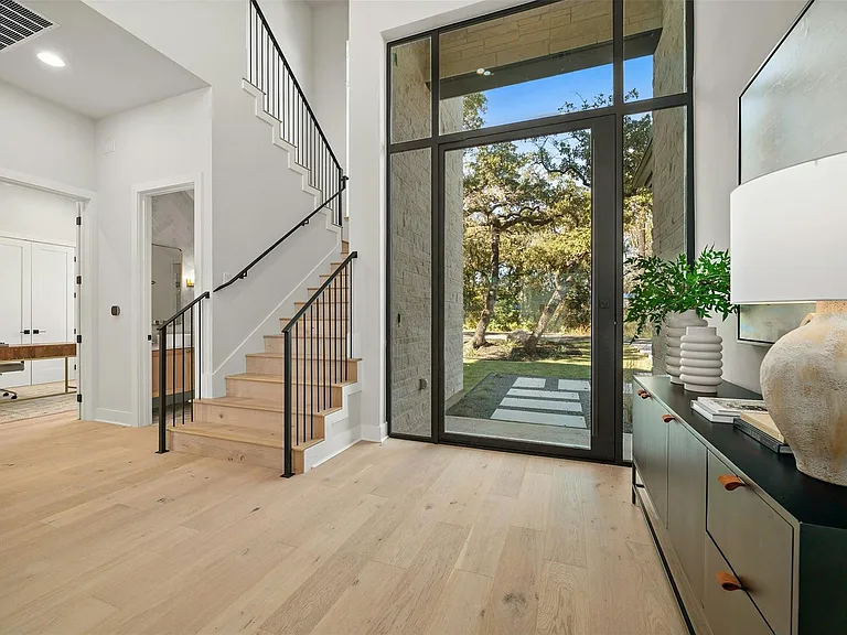 1339 Allen Rd — Photo 6