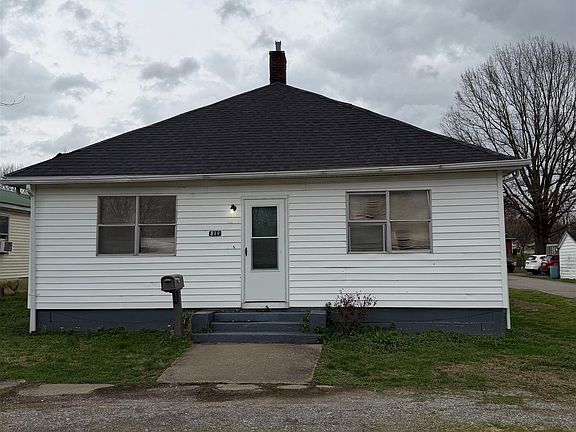 2nd image of 819 Givens St