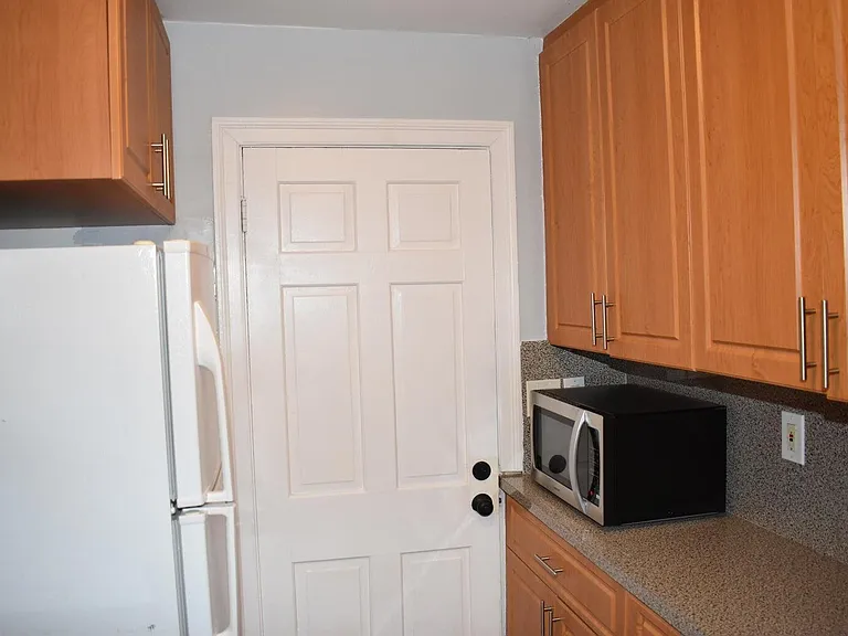 940 Bignonia Rd — Photo 6