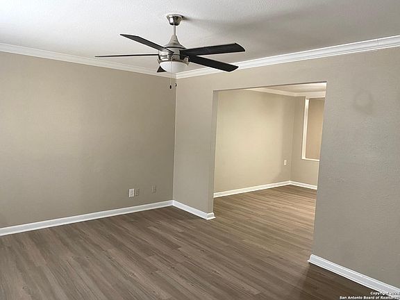 5th image of 1125 ALEXANDER HAMILTON DR