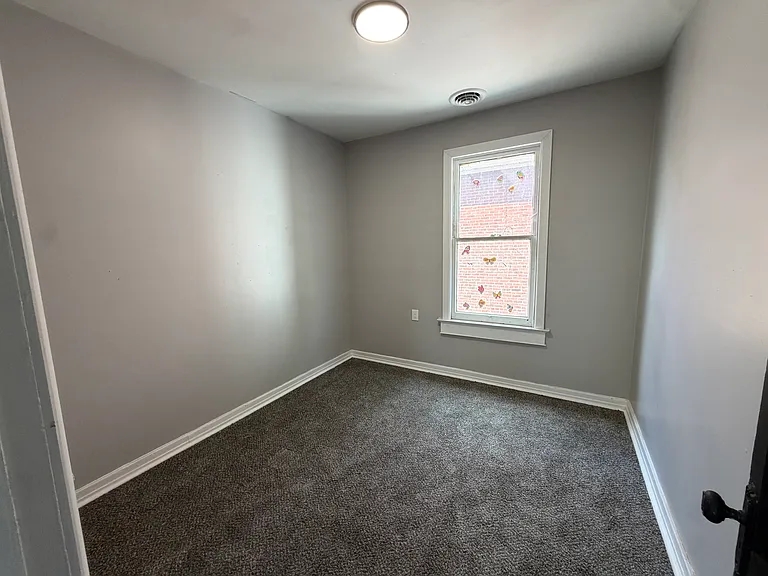 18 1/2 Kline St #2 — Photo 14