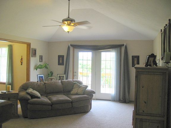 vaulted ceiling in living room