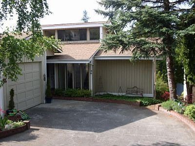 2nd image of 54 N Point Dr