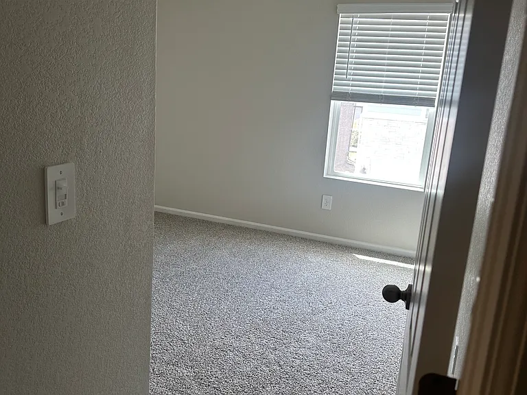 771 N Tibet St — Photo 9