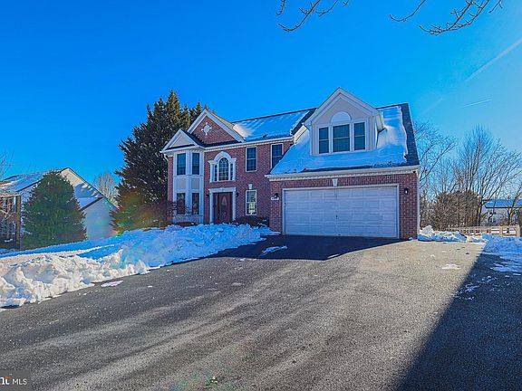2nd image of 5957 Cecil Way