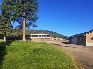 6331 Ventura Ln, Central Pt, OR 97502