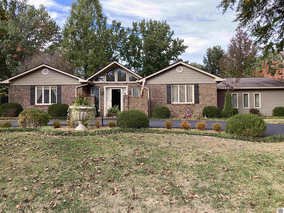 1st image of 3654 Marlborough Way