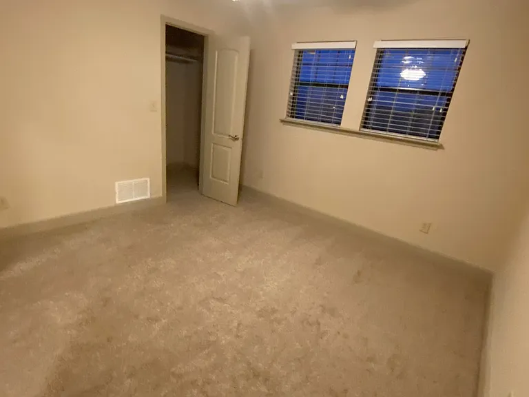 10151 Camelot Dr — Photo 12