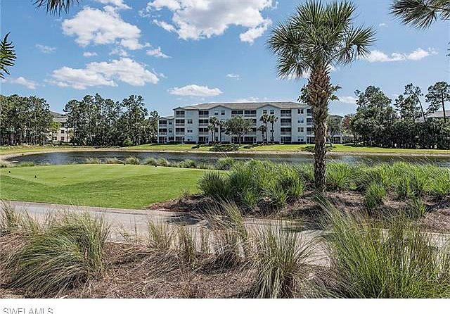 1st image of 3976 Bishopwood Ct E Unit 102