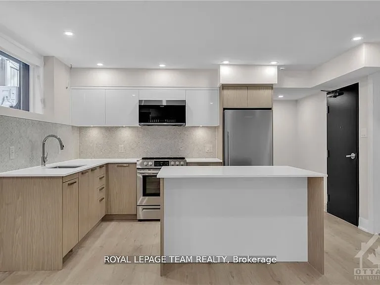 58 Florence St #8 — Photo 5