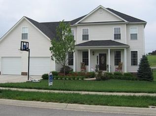 325 Runnymeade Dr, Winchester, KY 40391