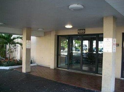 2nd image of 4168 Inverrary Dr APT 211