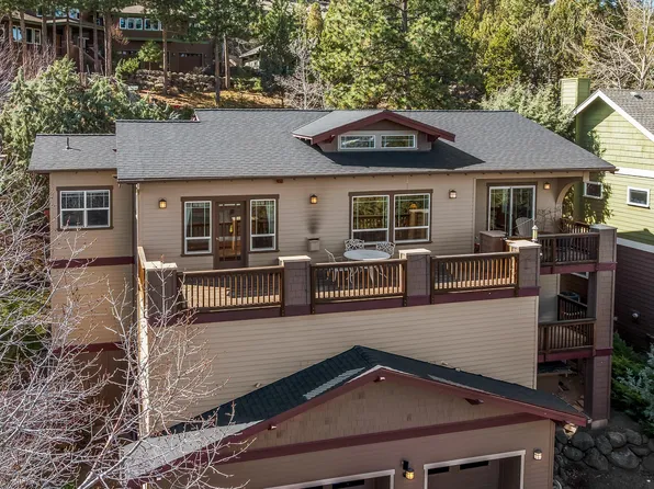 3130 NW Colonial Dr, Bend, OR 97703
