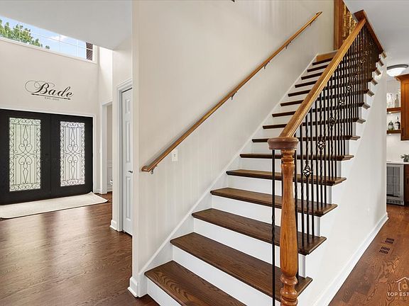 3rd image of 3848 Junebreeze Ln