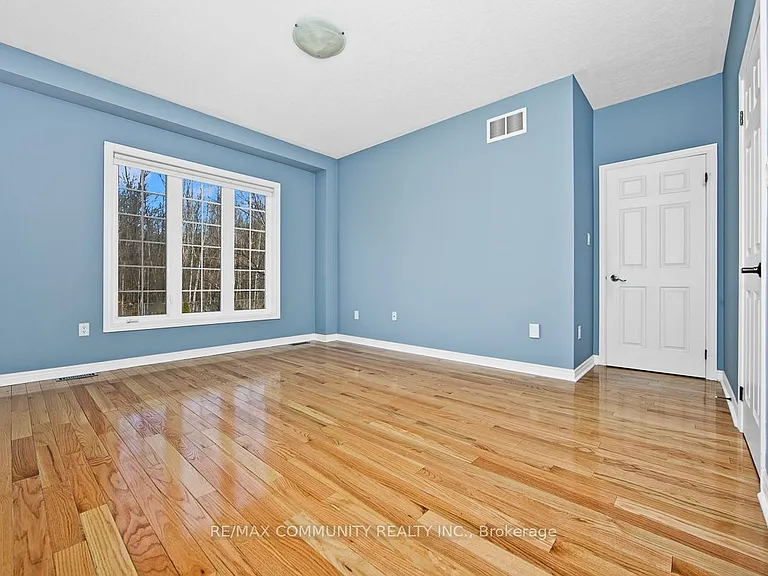 48 Riverwalk Pl — Photo 11