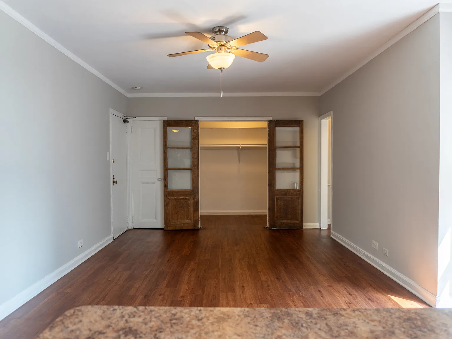 Wyndham Apartments — Photo 2