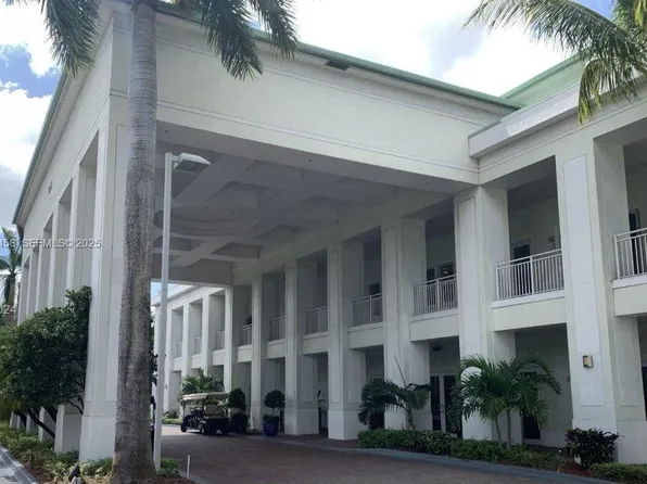 5300 NW 87th Ave #601, Miami, FL 33178