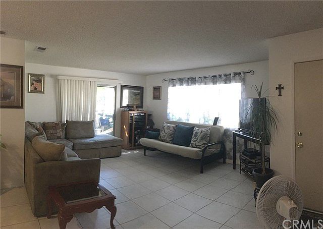 1st image of 945 Pinyon Ct