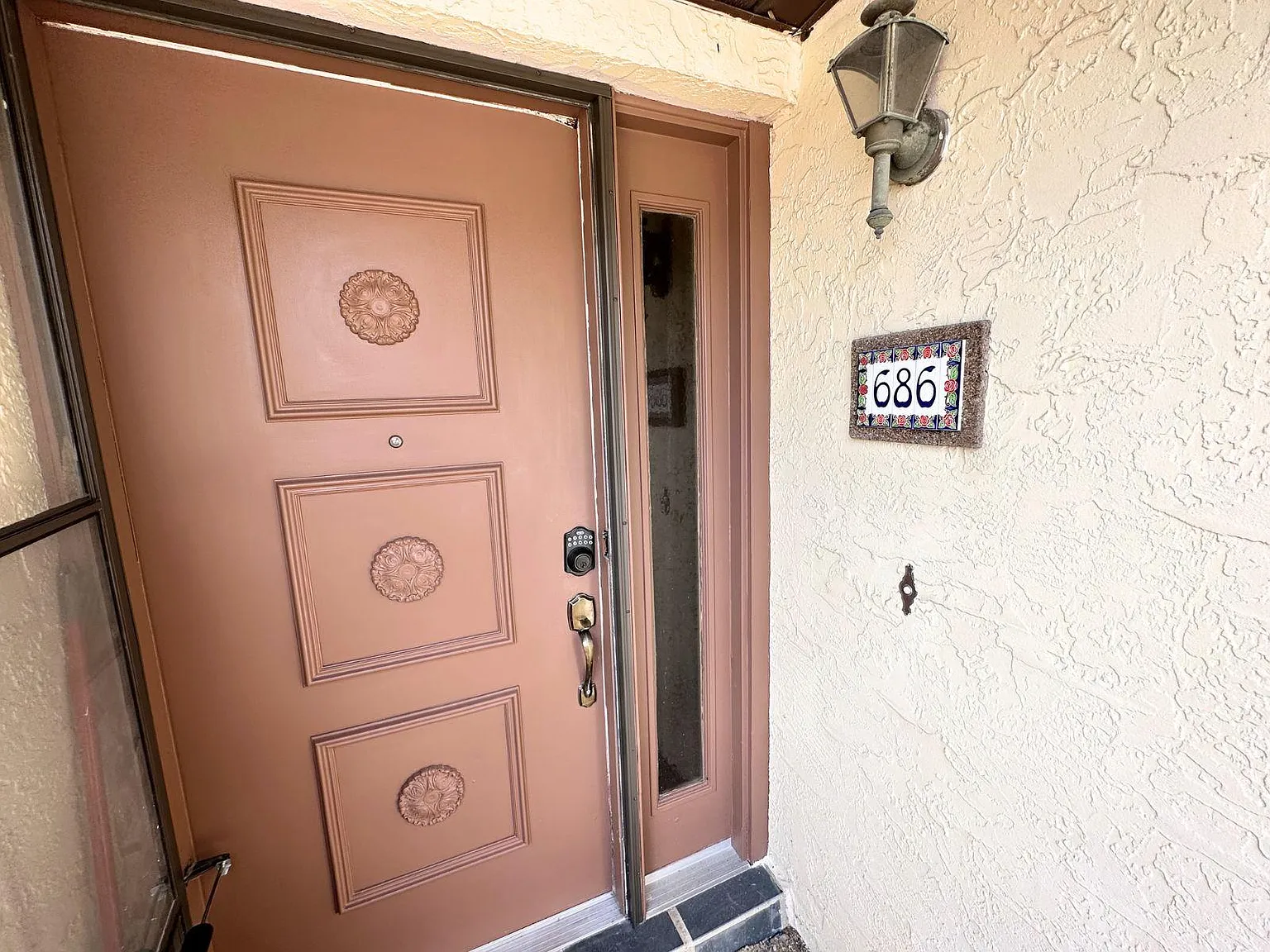2 bed, 1662 sqft, $2,200 — Photo 2