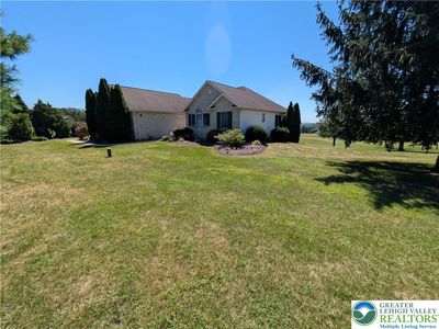 2733 Buss Rd, Bath, PA, 18014