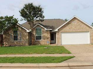 341 El Rio Dr, Mesquite, TX 75150