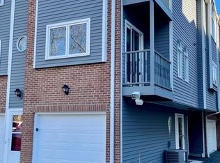 7 Seir Hill Rd APT 33, Norwalk, CT 06850