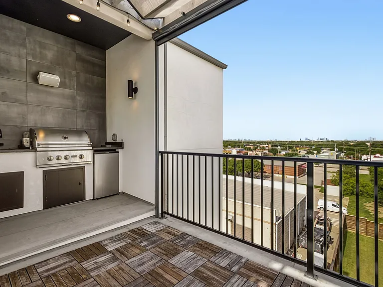 4928 Blaynes Vw — Photo 54
