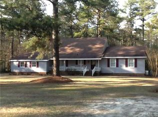 216 W Grove St, Newton Grove, NC 28366