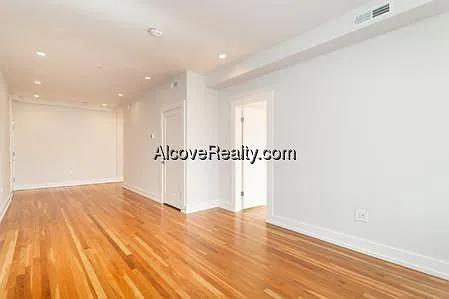 1 bed, 1.0 bath, $3,245 — Photo 3