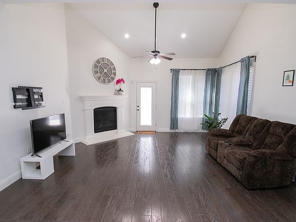 5th image of 10617 Fort Davis Pl