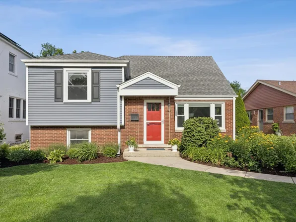631 S Ashland Ave, La Grange, IL 60525