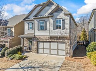 6520 Crosscreek Ln, Flowery Branch, GA 30542