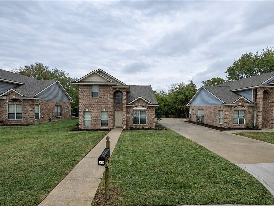 1st image of 1621 Park Pl