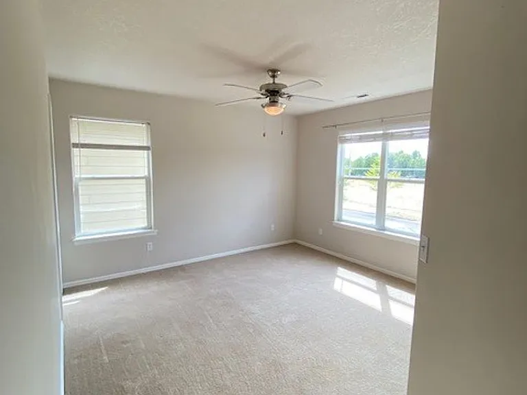 3311 SE Midvale Dr — Photo 19