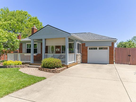 2nd image of 5914 Willow Oak Ln